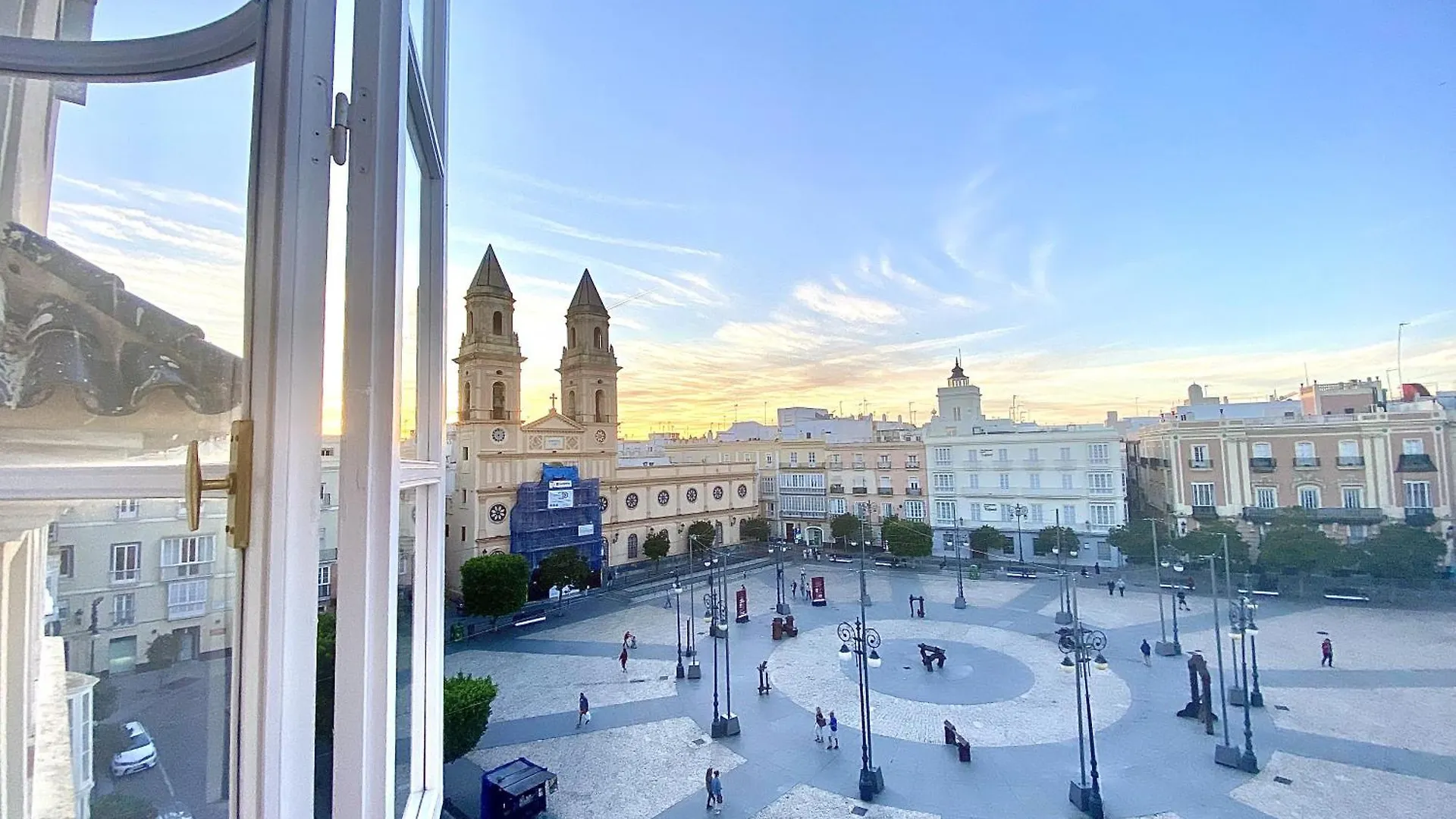 Inncadizpalacio Apolo Espagne